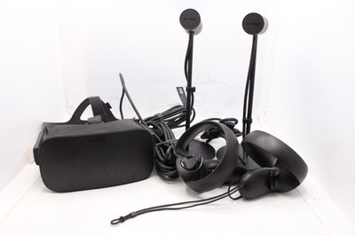 Oculus Quest 1st Gen Standalone All-In-One VR W/ Oculus Rift CV1 Pair