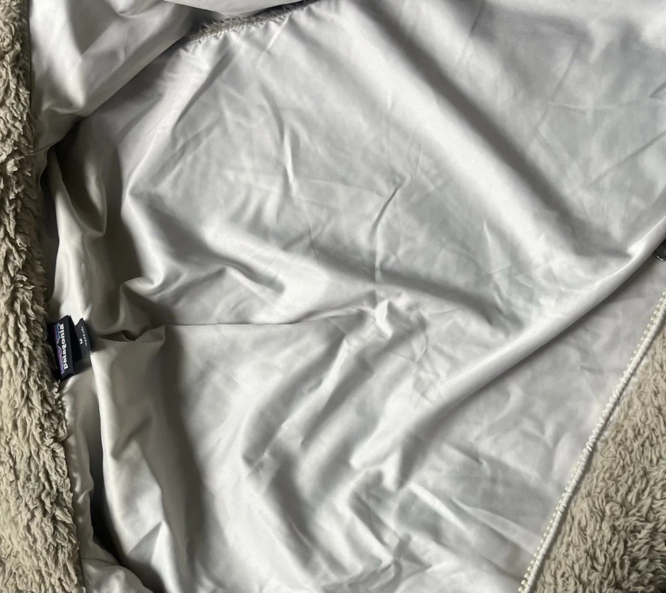 Patagonia Los Gatos Fleece Vest Tan Sherpa Zip Up Women’s Size M Soft Warm - Image 4 of 4