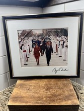 George W Bush Signed Photo w George H W & Barbara Bush Framed Presidential 8x10
