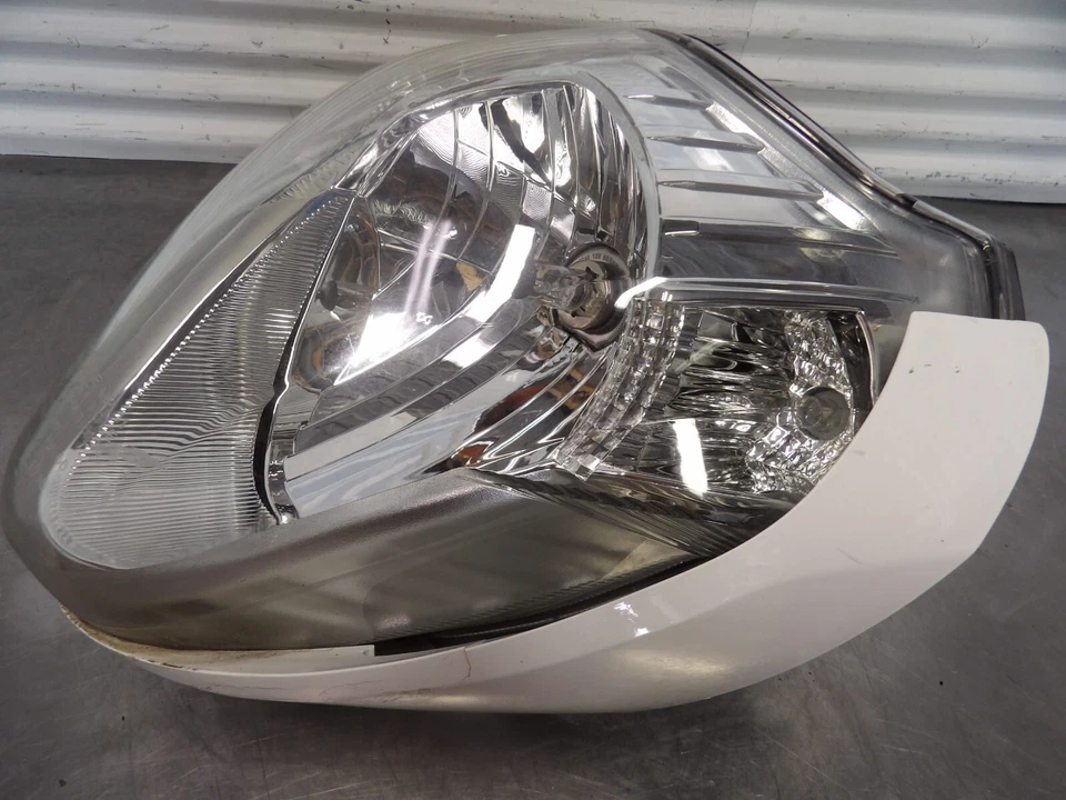 13 Hyosung GT250 前大灯头灯总成 35100HM8170 — 第 3/4 张图片