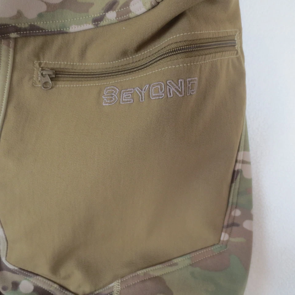 Pantalones Beyond Clothing A5 Rig Soft Shell para hombre L multicámara edición limitada AXIOS Foto 3 de 4