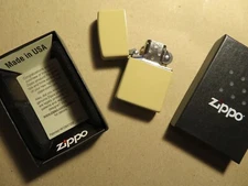 ZIPPO LIGHTER   NEW   CLASSIC   FLAT SAND   WITH BOX  49453