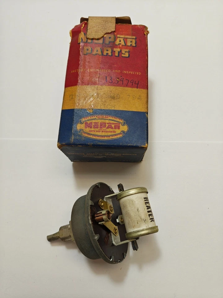 Dodge Plymouth DeSoto Belvedere S-15 Savoy 1951-1954 interruptor de calefacción nuevo en stock 1339794 Foto 4 de 4
