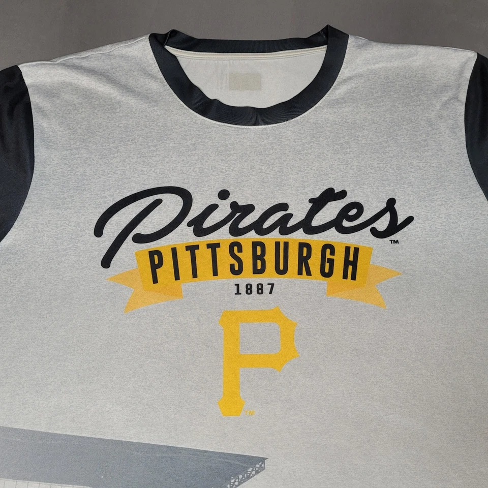 Camisa Piratas de Pittsburgh Para Hombres Extra Grande Negra Blanca PNC Park Skyline Por Todas Partes Foto 2 de 4