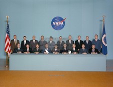 NASA ASTRONAUT GROUP 5 SPACE EXPLORATION 2019 8.5X11 PHOTO