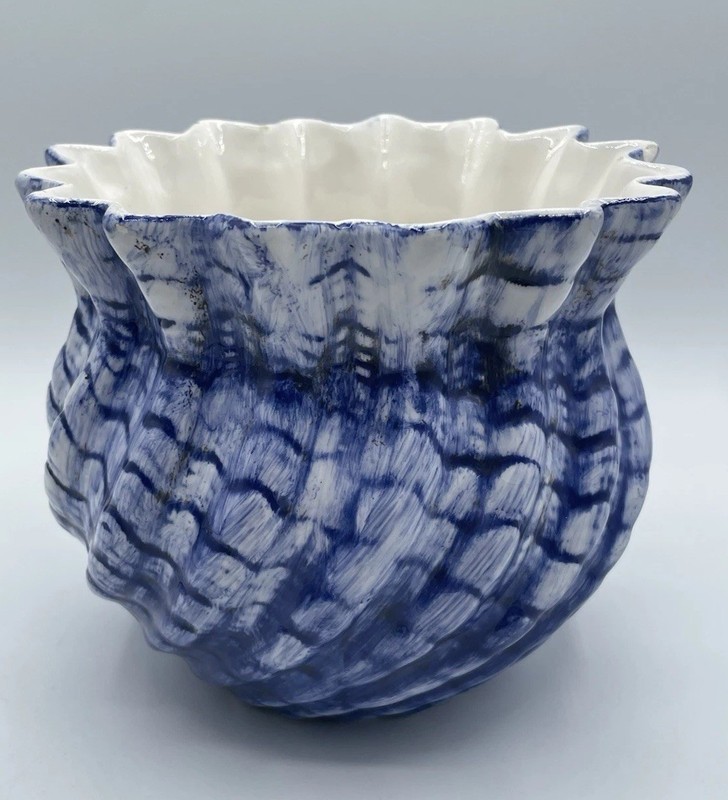 Kaldun & Bogle Hand Painted Blue Swirl Shell Round Planter NOTE SEE DESCRIPTION