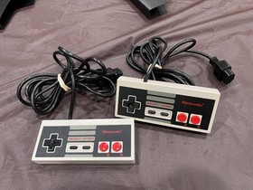 Nintendo NES-101 Top Loader Console Bundle Tested Working W/ 16 Games