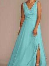 DAVIDS BRIDAL aqua blue v-neck bridesmaids dress sz 0