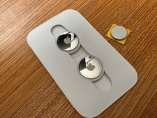 2 Pack Bundle Apple AirTag for iPhone iPad air  Spare cell battery