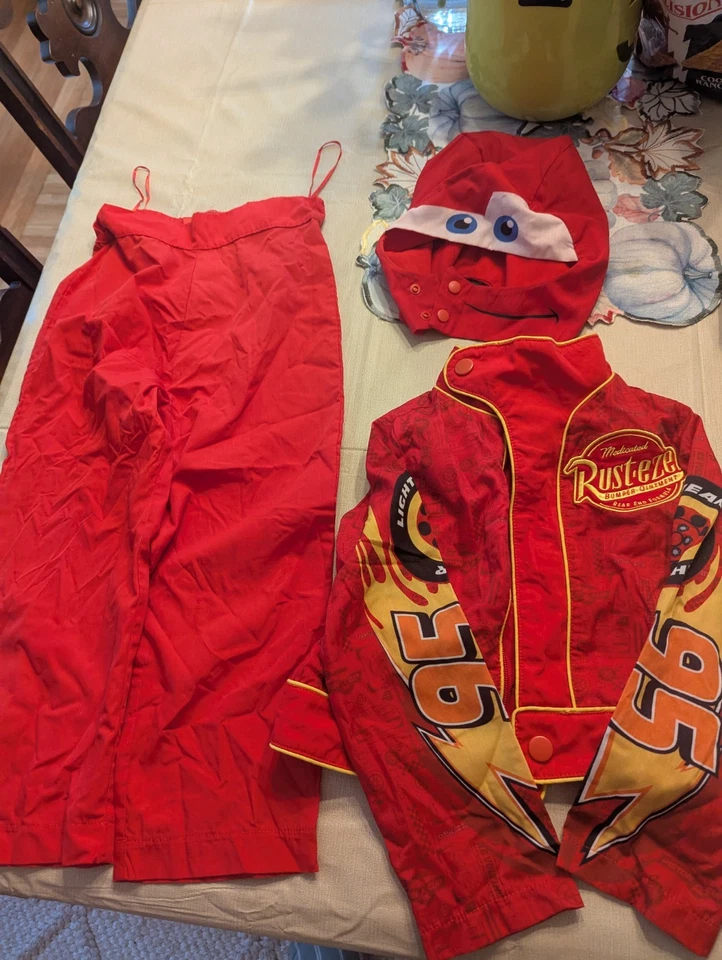 Un papel principal Disney Cars Lightning McQueen Premium lavable - talla 4 Foto 4 de 4