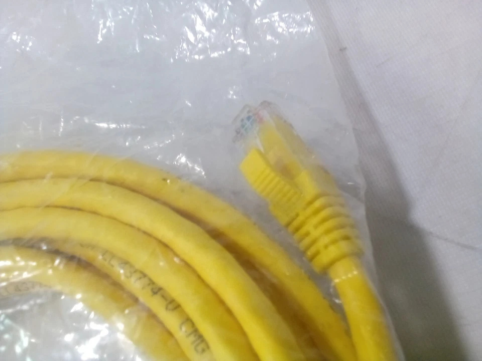 Legrand C2G 25ft CAT6 Snagless Yellow Cord - Image 4 of 4