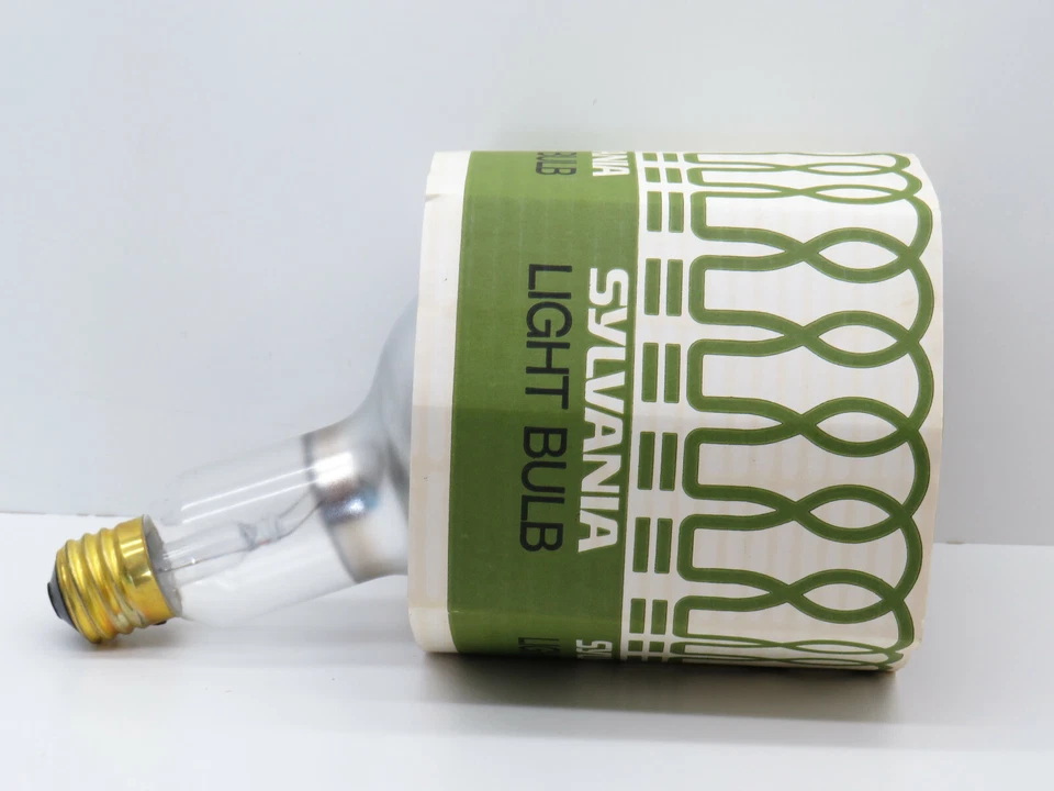 Vintage Sylvania 500-Watt Reflector High Bay Lamp Light Bulb 500W 250-Volt - Image 2 of 4