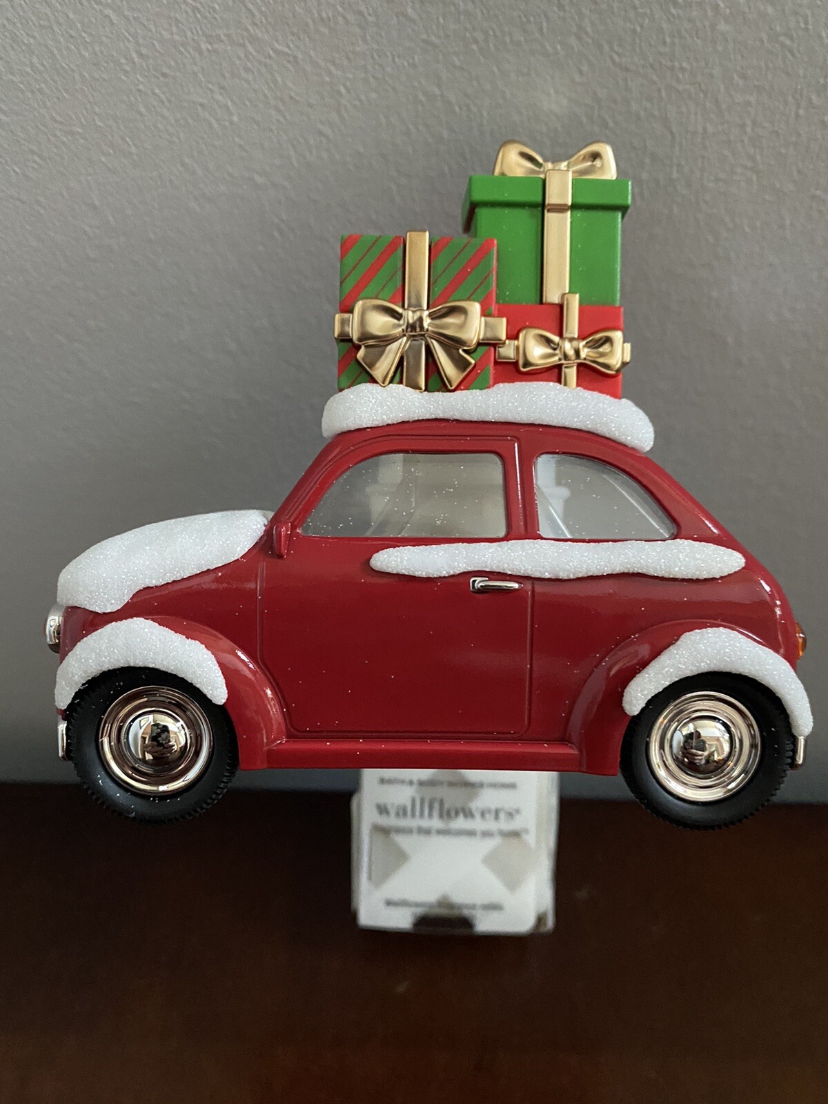 Bath & Body Works RED CAR Wallflower Plug Diffuser New Christmas Presents Snow-image