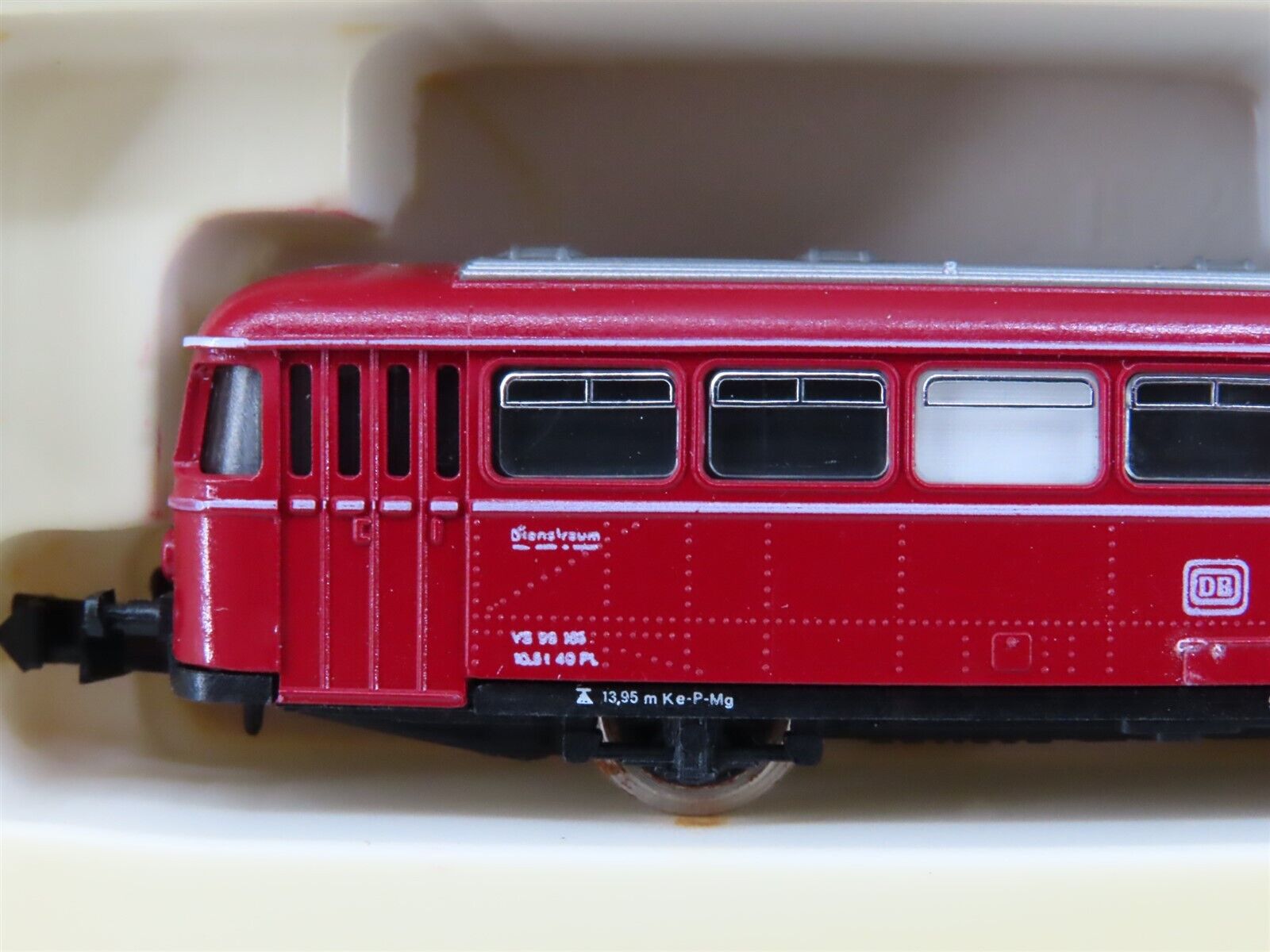 Picture 2 of 4