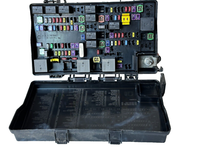 2015 - 2018 RAM 2500 Fuse Box Relay Control Module TIPM P68322376AB OEM !