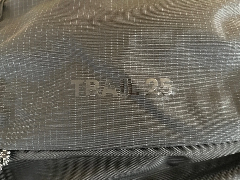 REI Co-op Trail 25 Pack Black XXL-4XL Hiking Backpack - Image 3 of 4