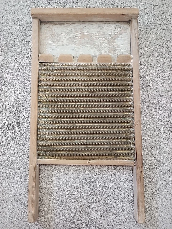 National Wash-Board Co. No. 801 Brass King Top Original - Image 4 of 4