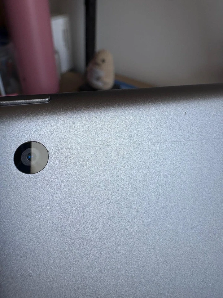 Apple iPad (6th generation) · 32GB · Wi-Fi, photo 3 sur 5