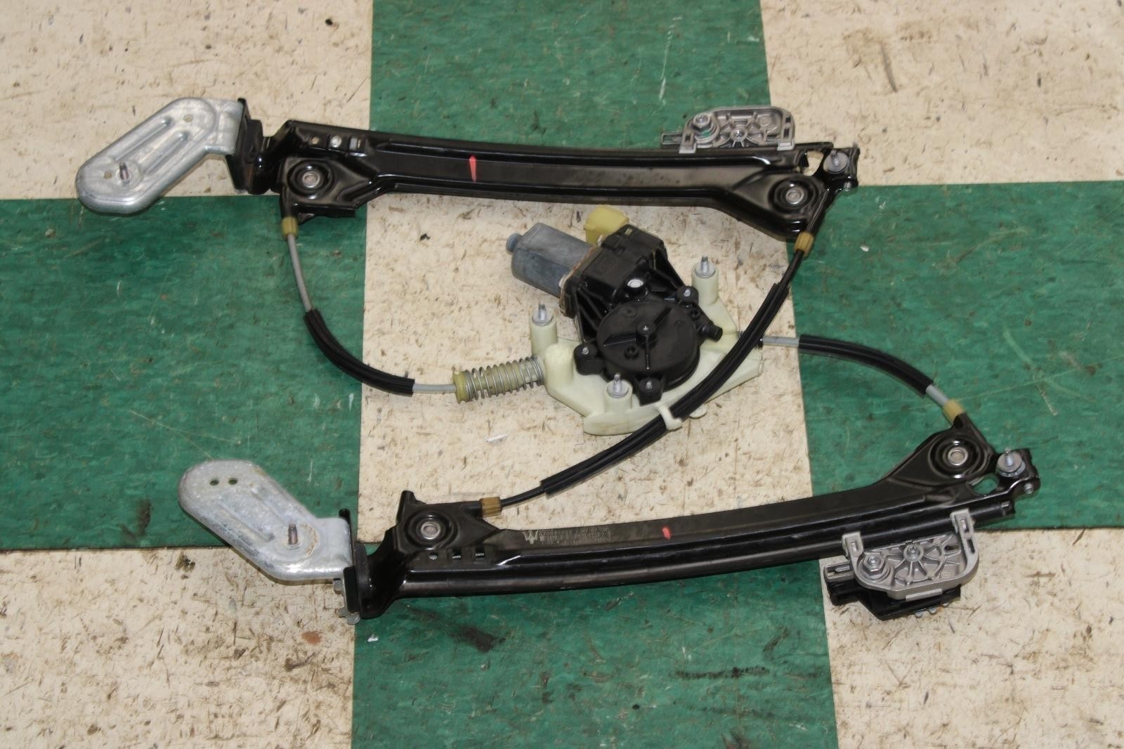 Maserati Ghibli 2014-2022 Rear Right Window regulator