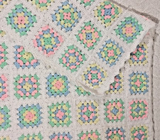 Vintage Handmade Crochet Baby Blanket Scalloped Edge Pastel Granny Square