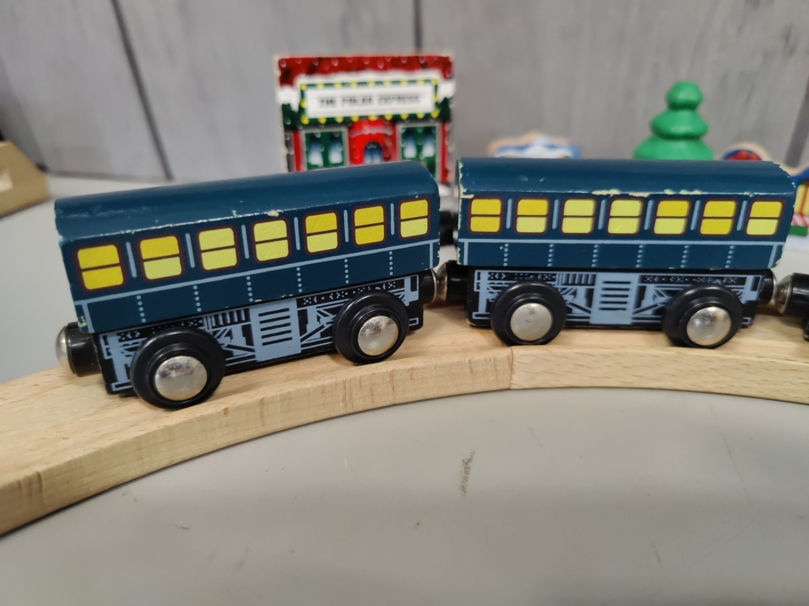 Picture 3 of 8