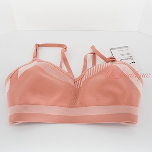 nike flyknit indy tech pack