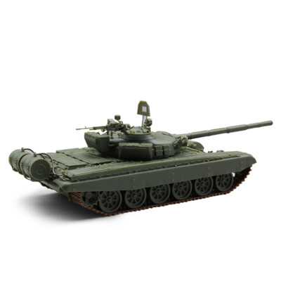 Amusing Hobby T-72M1 1/35スケール Amusing Hobby 35A038 1/35 Russian Main Battle Tank T-72M1 w/Full