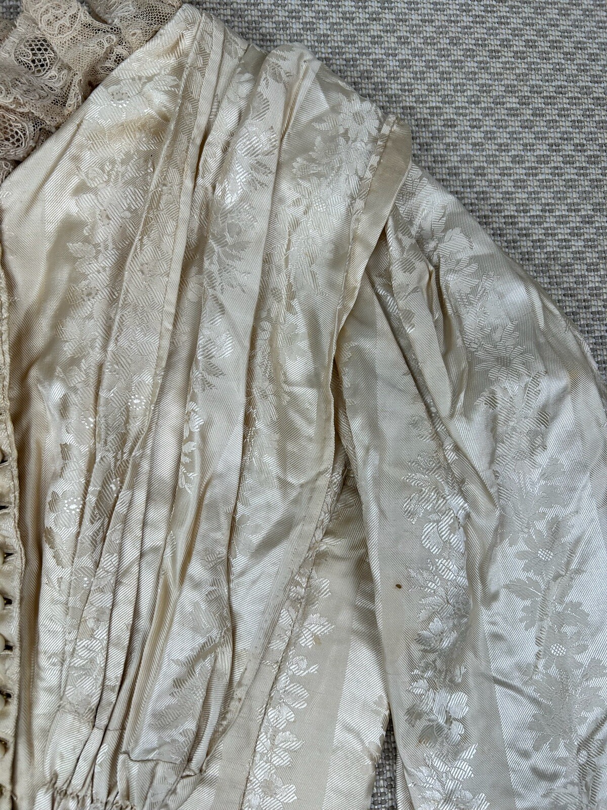 Picture 7 of 24