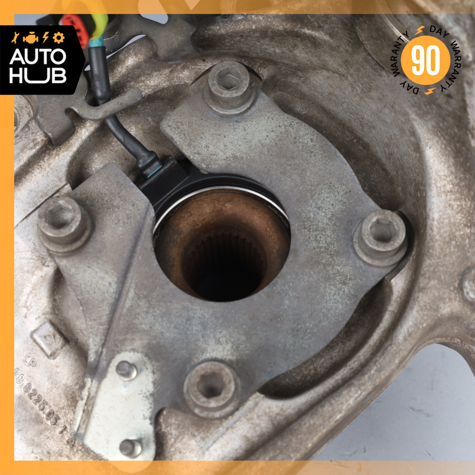 03-10 Maserati Quattroporte M139 Front Left Side Spindle Knuckle Hub OEM
