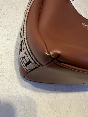 GUESS Clarence Signature Hobo Bag Cog Brown Farbe Gold Tone Hardware Medium - Bild 6 von 10