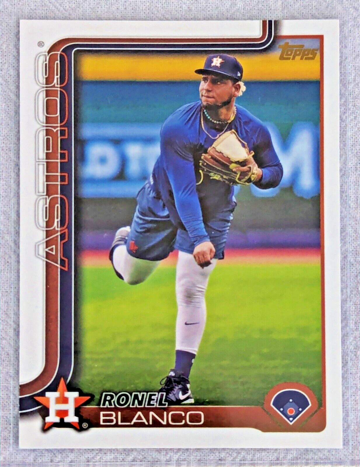 2025 Topps Series 1 Ronel Blanco Astros Golden Mirror Image Variation SSP #341
