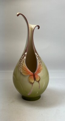 Signed Franz Papillon Beautiful Porcelain Butterfly Small Vase FZ00580