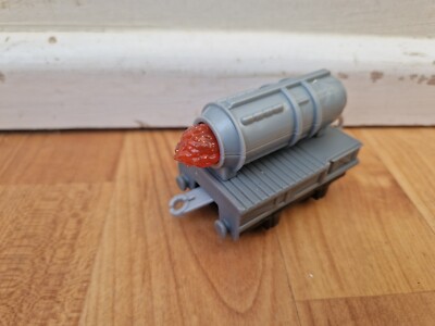 THOMAS THE TANK ENGINE & FRIENDS TRACKMASTER RAKETENWAGEN ANHÄNGER FÜR ZÜGE