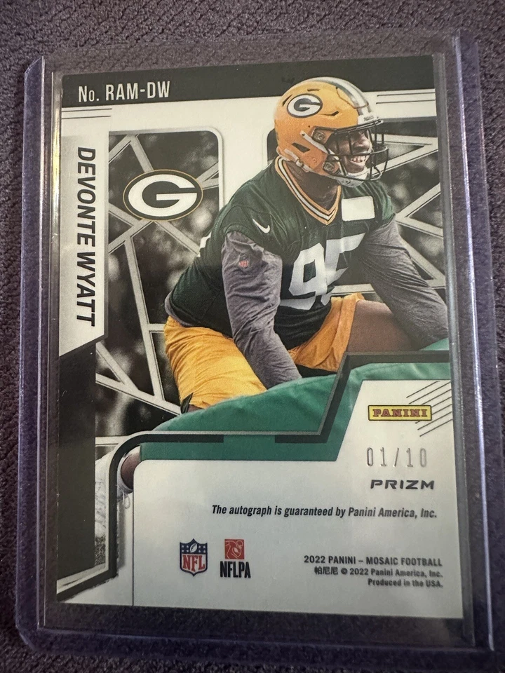 Devonte Wyatt Mosaic rookie Auto numbered 1/10 - Image 2 of 2