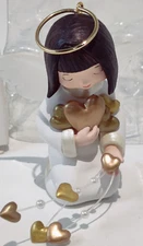 2009 HALLAMRK KEEPSAKE GOOD TIDINGS ANGEL HOLDING HEARTS ORNAMENT