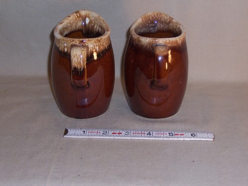Lot of 2 HULL BROWN DRIP Smaller PITCHER or CREAMER - hull Oven Proof USA - Picture 5 of 9
