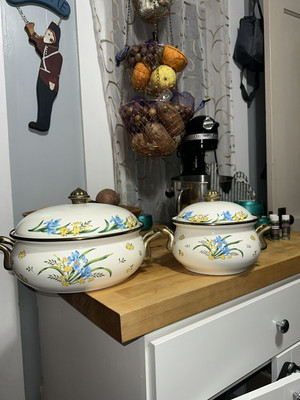 Vintage M Kamenstein Inc Enamel and Brass Two Quart Floral Pots