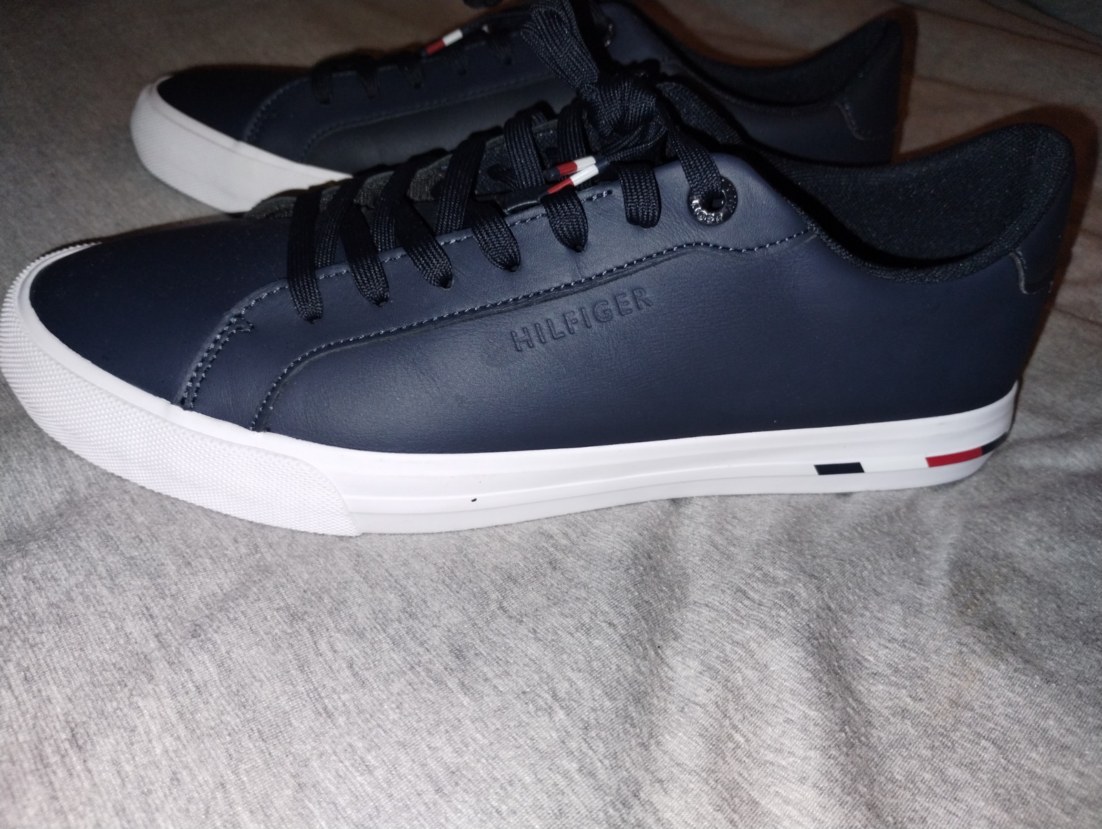 Men's Navy/White Tommy Hilfiger Cupsole Trainers - Stylish Comfort image 4