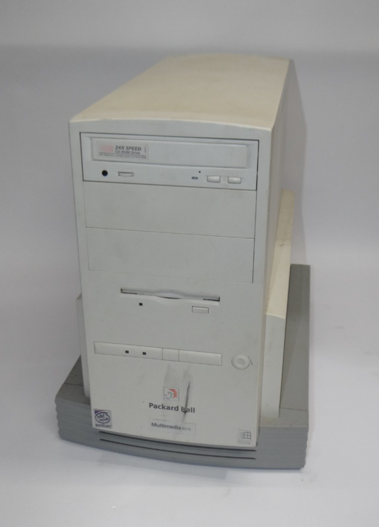 華ページ Vintage Packard Bell R515 MultiMedia MMX 200MHz 3GB HDD 32MB A950