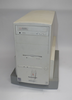 Vintage Packard Bell R515 MultiMedia MMX 200MHz 3GB HDD 32MB A950