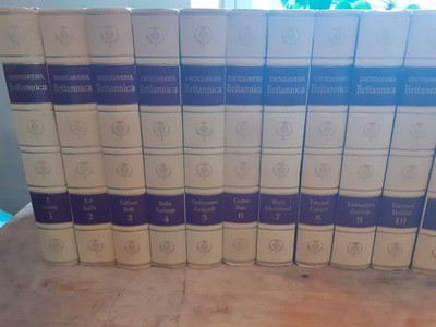 Vintage 1967 Encyclopaedia Britannica 24 Vol Set + 2 Vol Oxford Dictionary