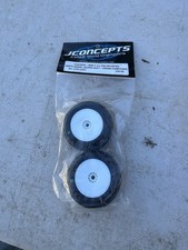 Ruote J Concepts 3101-1291 bianche Mini-T 2.0 con pneumatici intagliatori composti verdi 2
