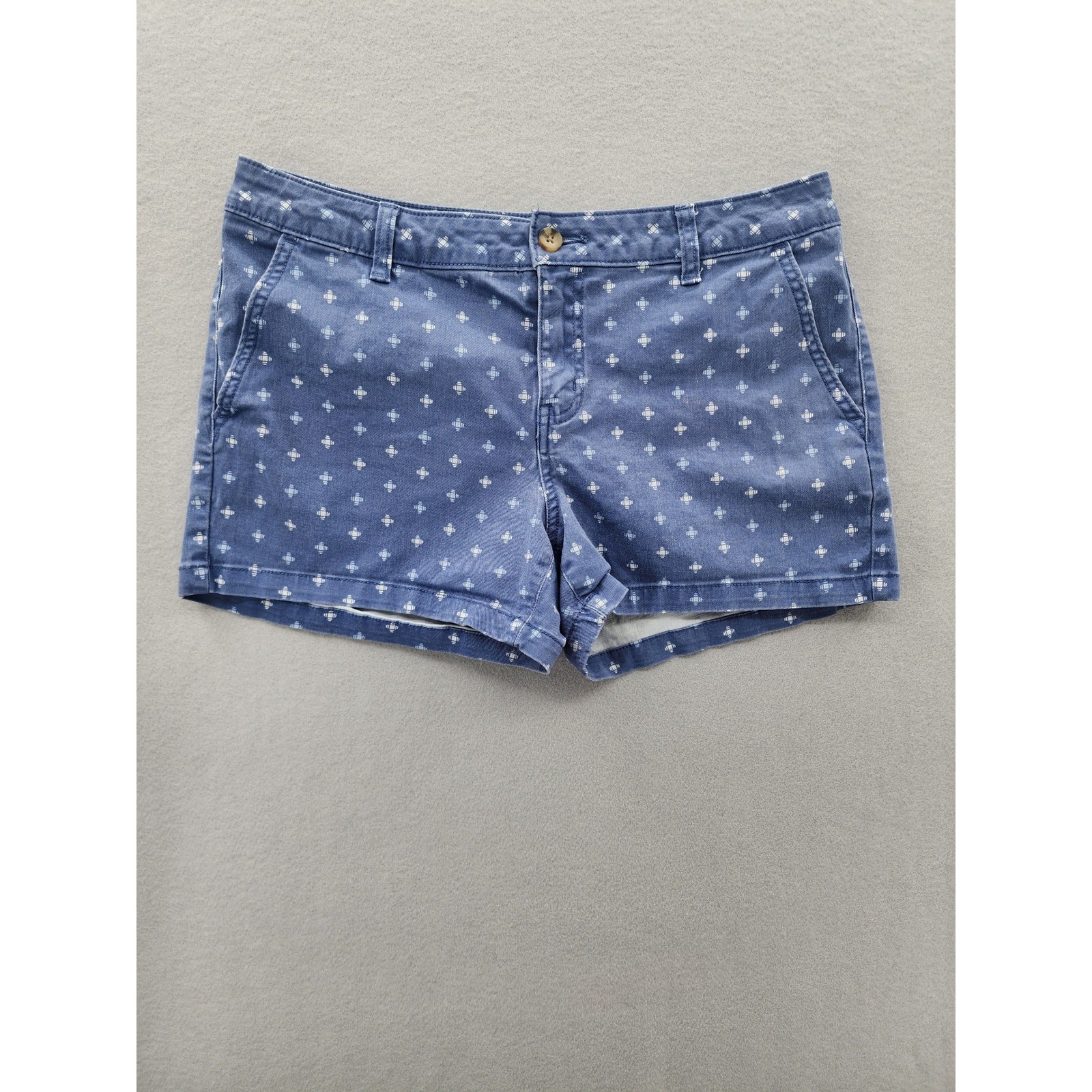 ANA A New Approach Blue Geometric Print Mid Rise Twill Shorts Women Size 8 3.5