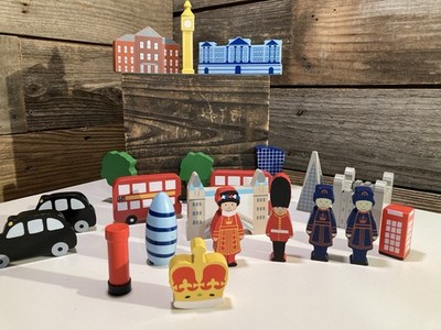 Orange Tree  London   Landmarks Wooden Set Beefeater s Bridge Big Ben &&& EUC