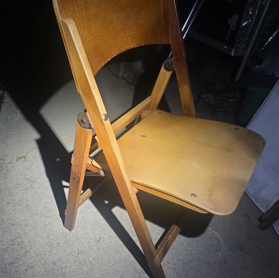 Silla auxiliar plegable vintage de mediados de siglo Foto 2 de 4