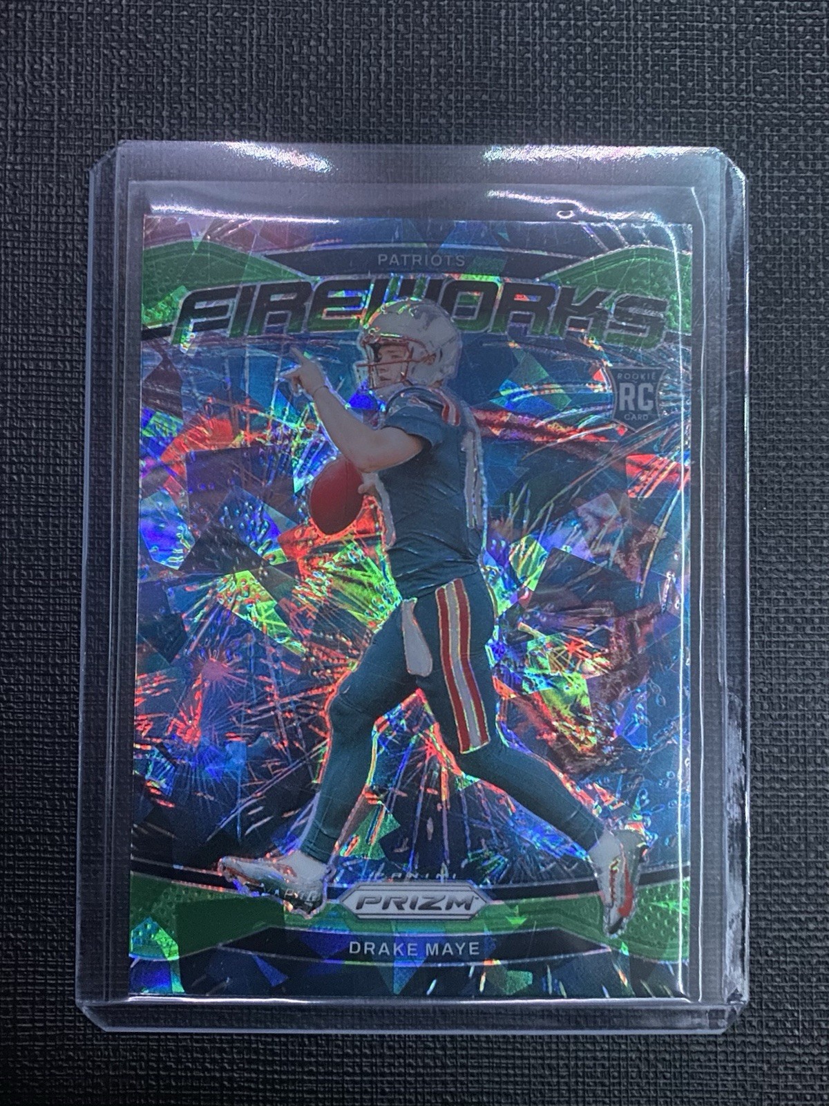2024 Panini Prizm - Fireworks Drake Maye #22 Green Ice Prizm (RC)