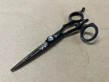 Washi Black Daisy Swivel 5.5" Shear Refurbished Great Condition