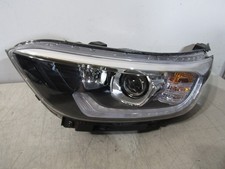 GENUINE  KIA STONIC PASSENGER SIDE LED HEADLIGHT 2017-ON P/N 92101-H8