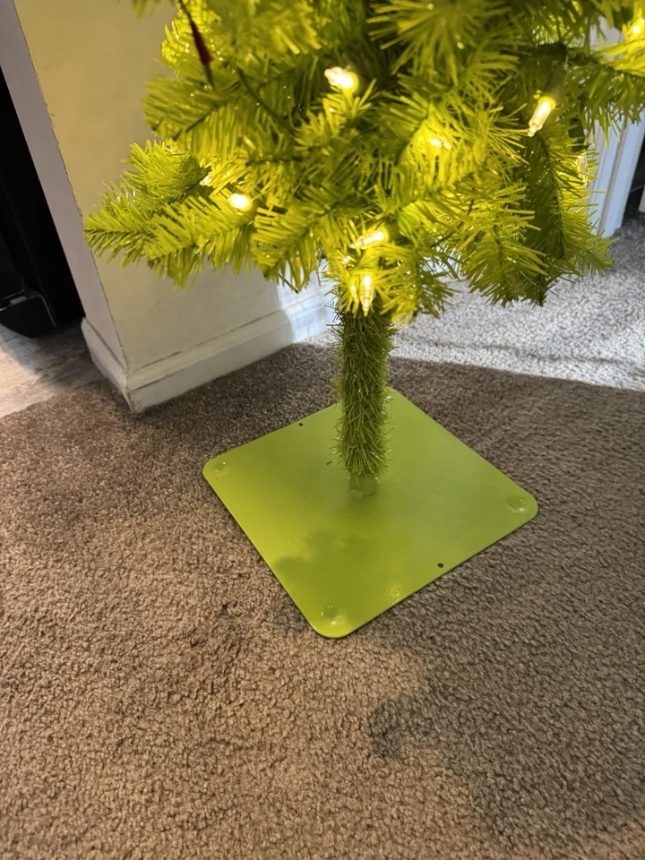 Whimsical Pre-Lit Christmas Tree - 3 ft  - Grinch Limited Edition - Image 3 of 3