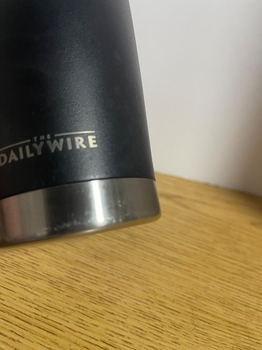 Daily Wire 20 Unzen Edelstahl Becher linke Tränen heiß & kalt ohne Deckel - Bild 3 von 5